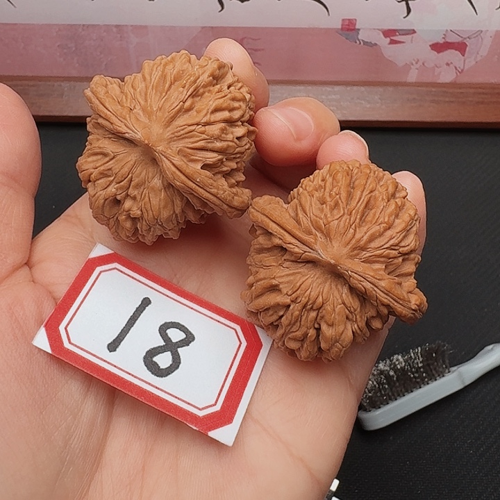 文玩核桃吊坠全品40尺四座楼