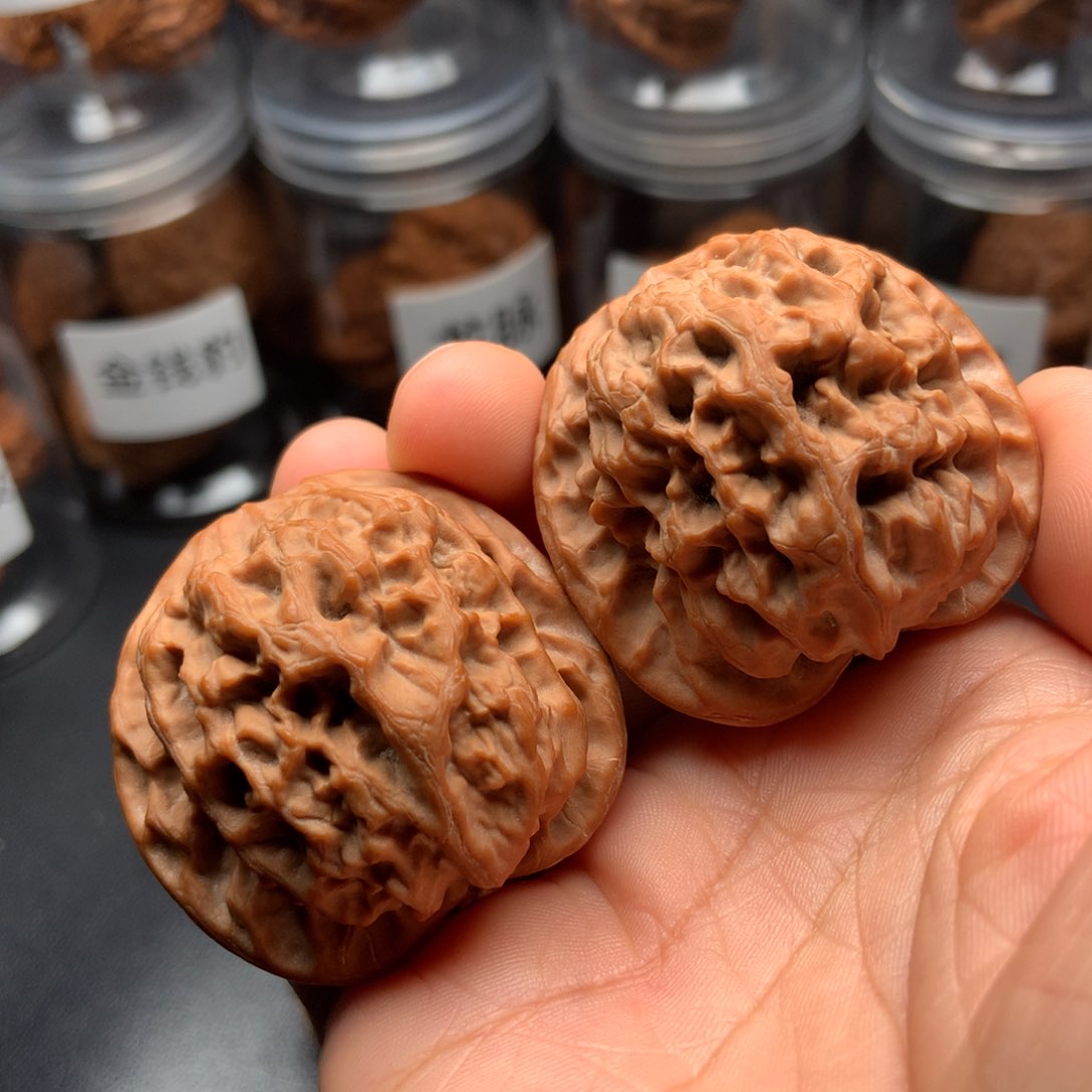 吊坠文玩核桃血狮42