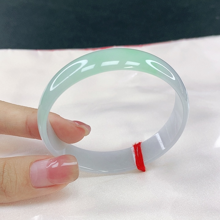 翡翠未镶嵌手镯圈53，12045