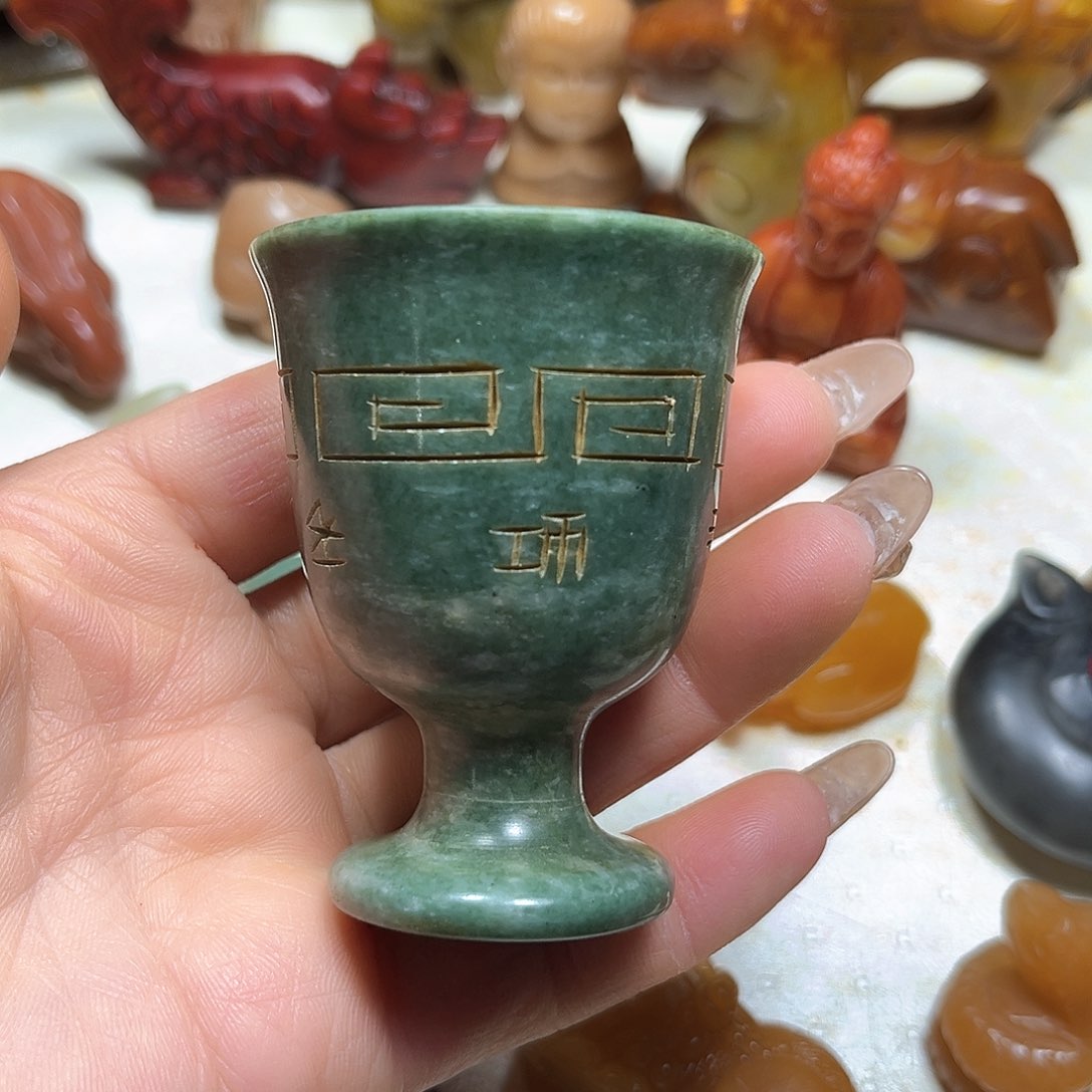 白玉菩提吊坠白玉菩提吊坠