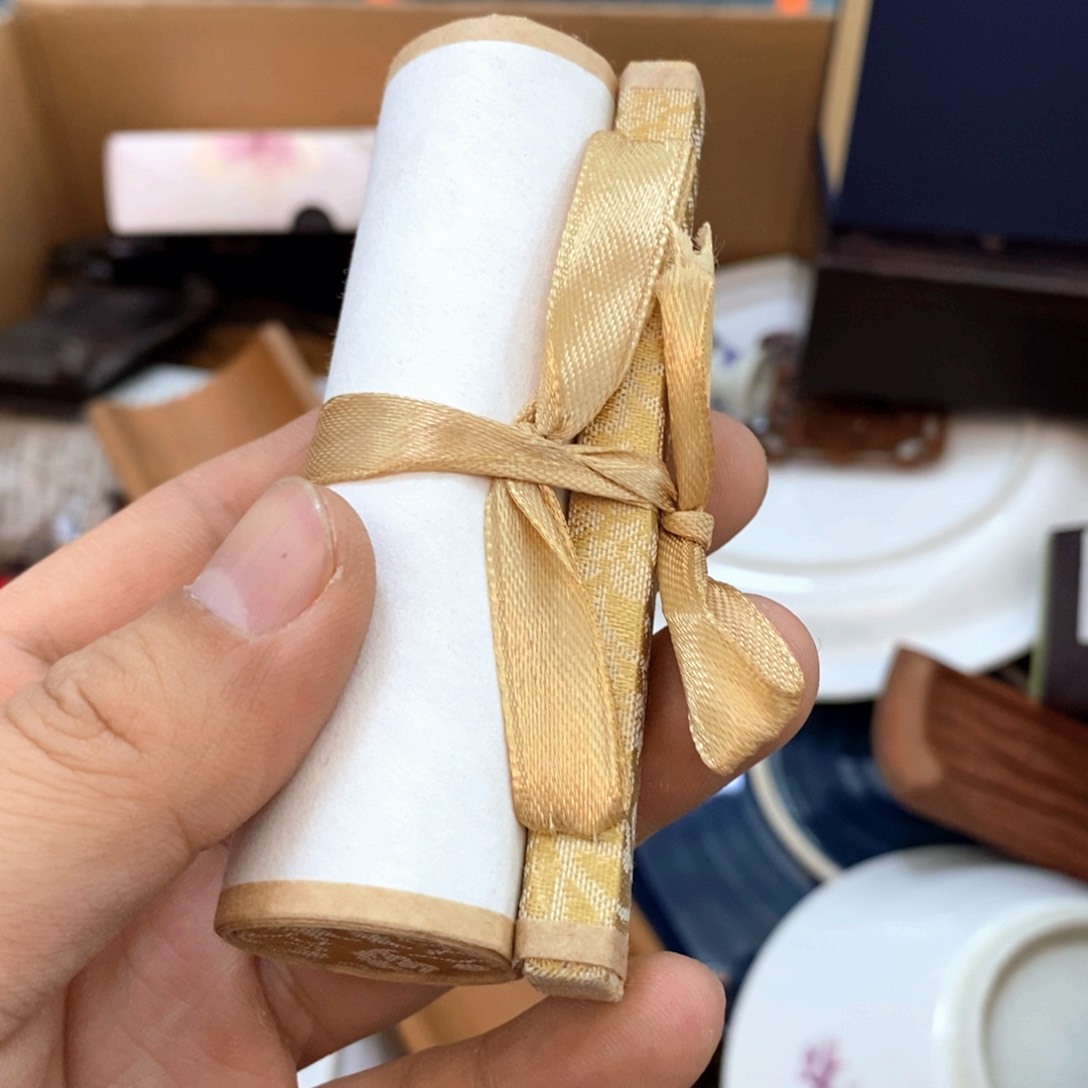 瓷片哈哈哈恍恍惚惚