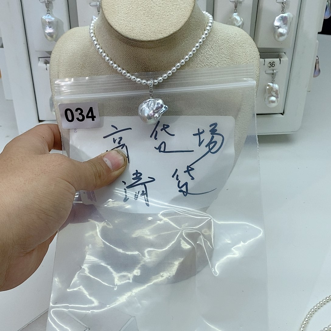 淡水珍珠颈饰合金