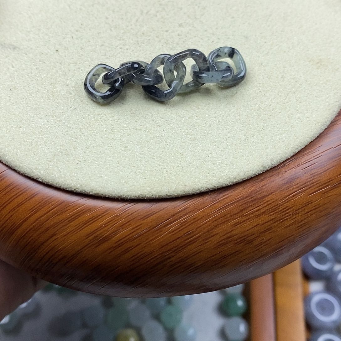 翡翠戒指未镶嵌7环