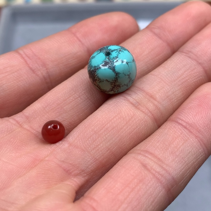 南红玛瑙配饰未镶嵌