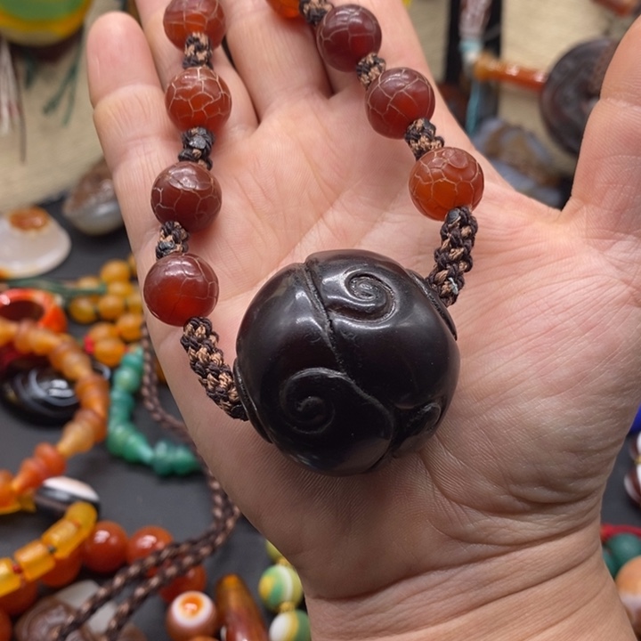 玛瑙/玉髓颈饰未镶嵌