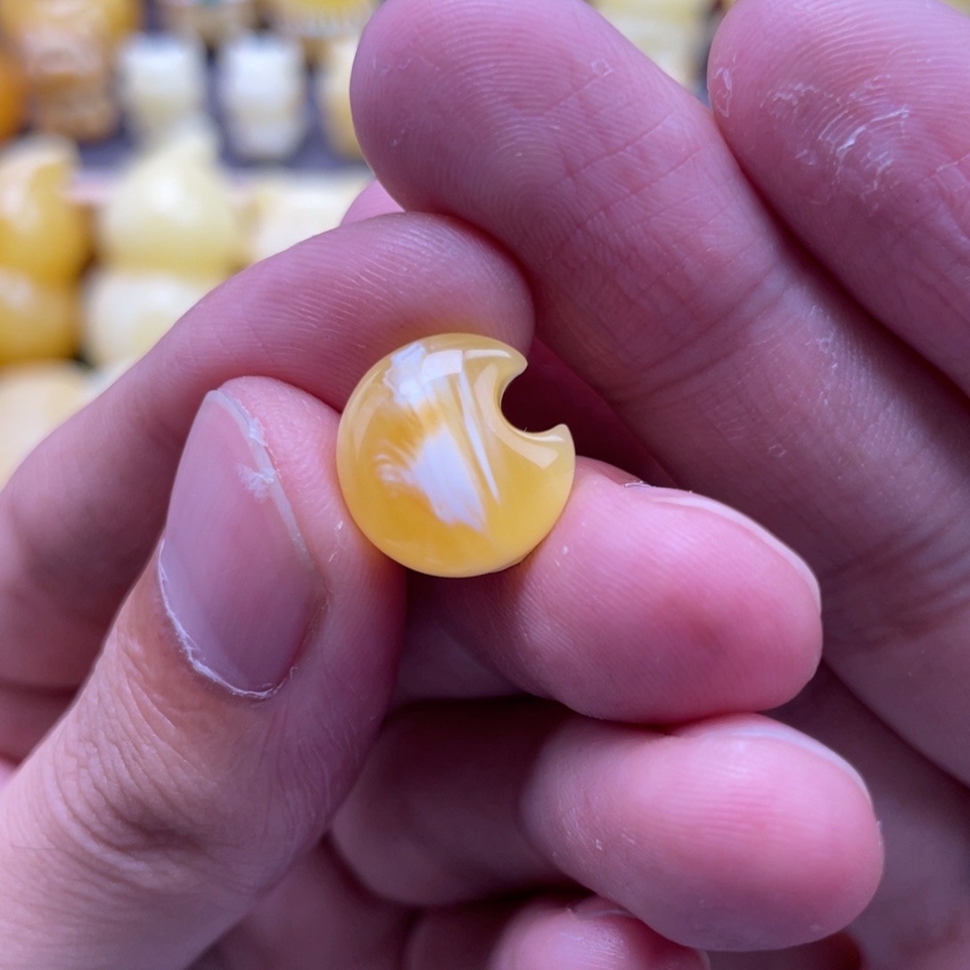 琥珀未镶嵌裸石蜜蜡