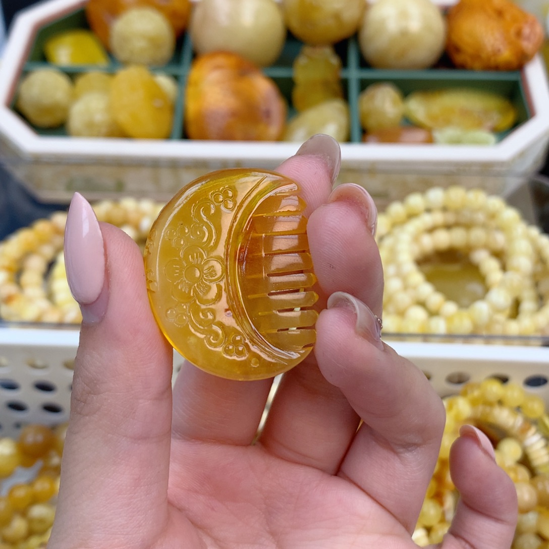 琥珀未镶嵌珠宝奇石