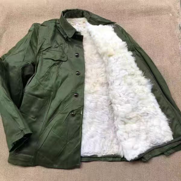 正品绿色皮衣裤一套防寒全新库存