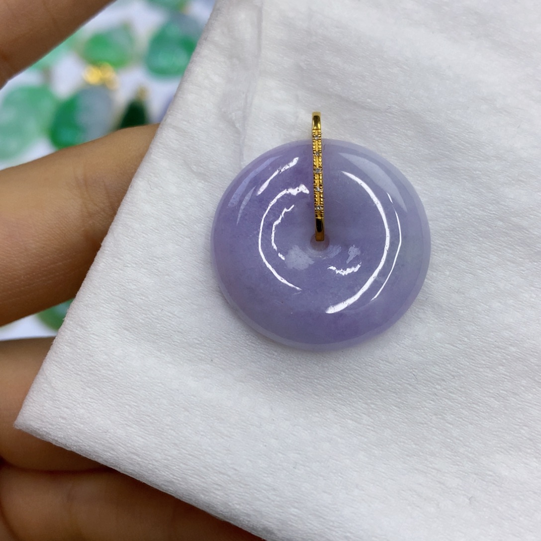 翡翠18K金镶嵌颈饰翡翠