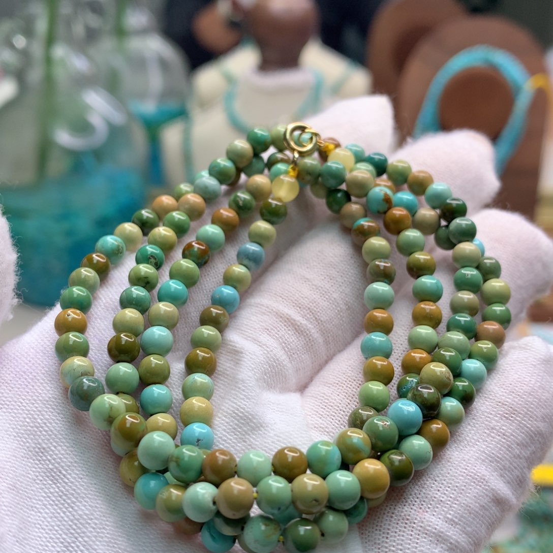 绿松石未镶嵌饰品