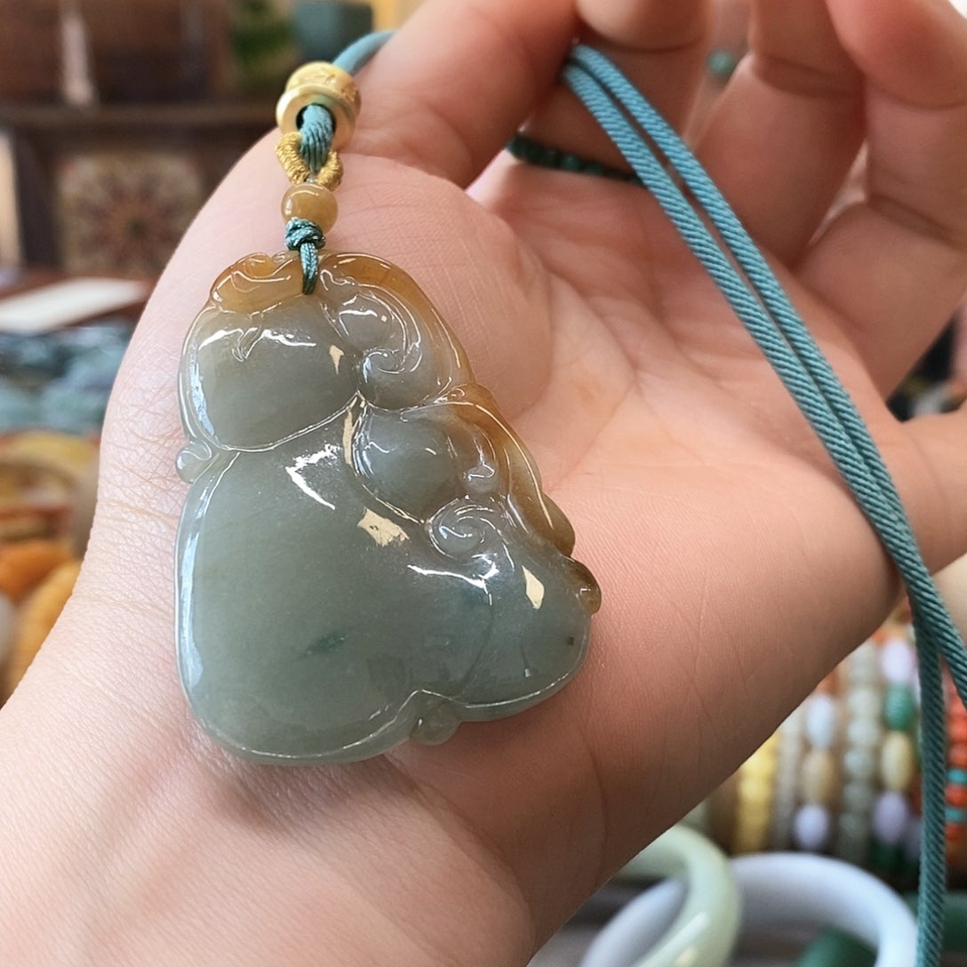 翡翠颈饰未镶嵌翡翠挂件