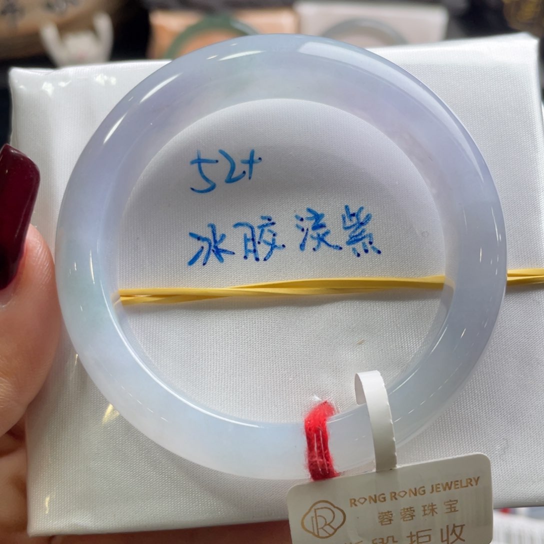 翡翠手镯未镶嵌翡翠手镯