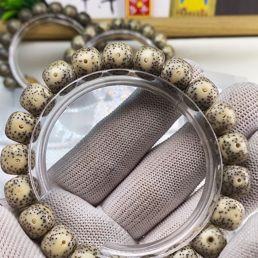 福利11x10大眼石玉料f20