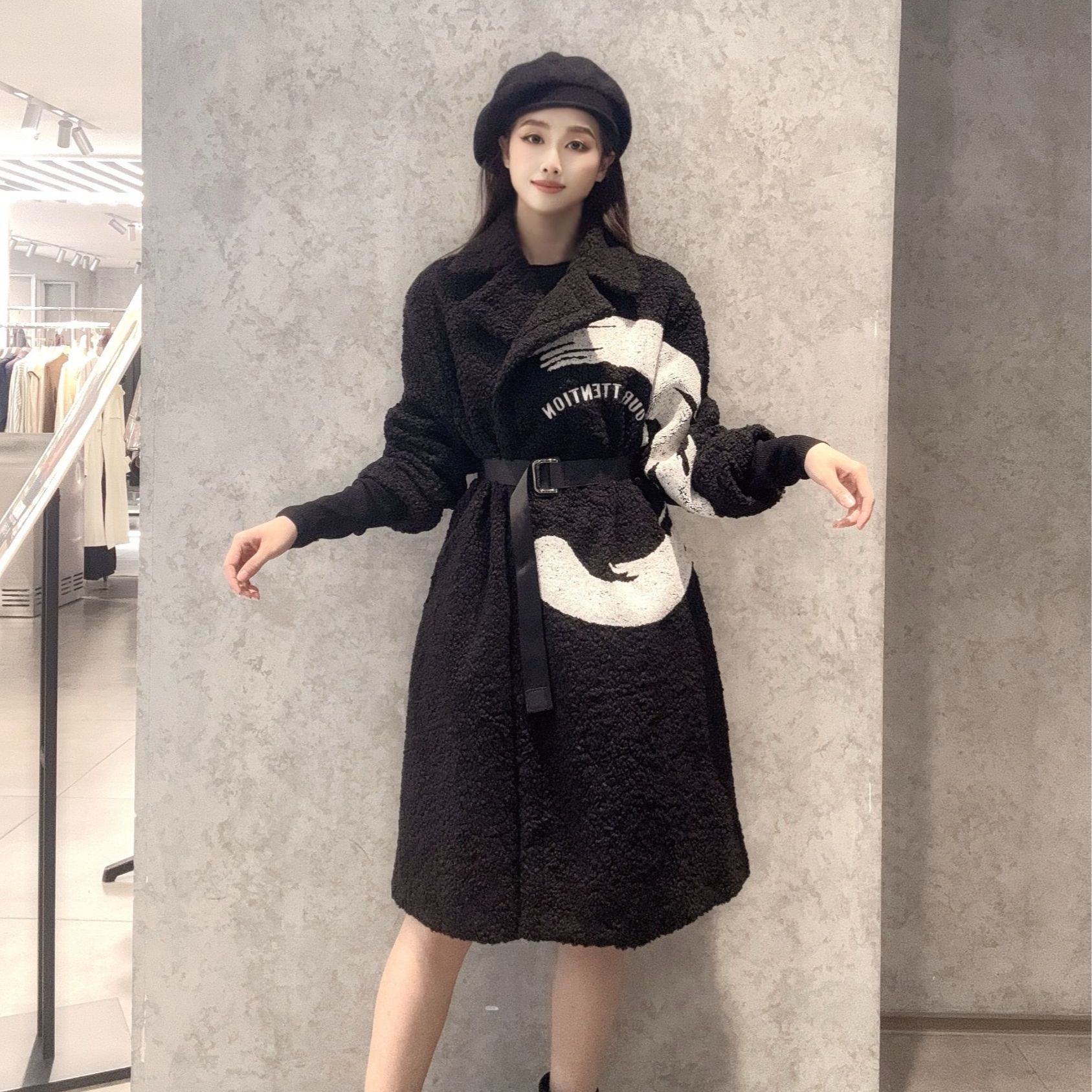 S·DEER圣迪奥女装休闲翻领收腰泰迪毛长款大衣外套S21481829