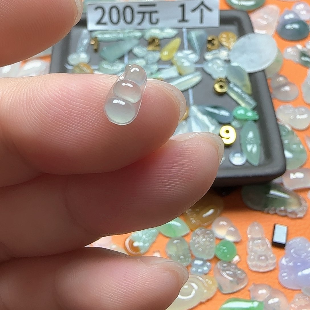 定制翡翠未镶嵌翡翠