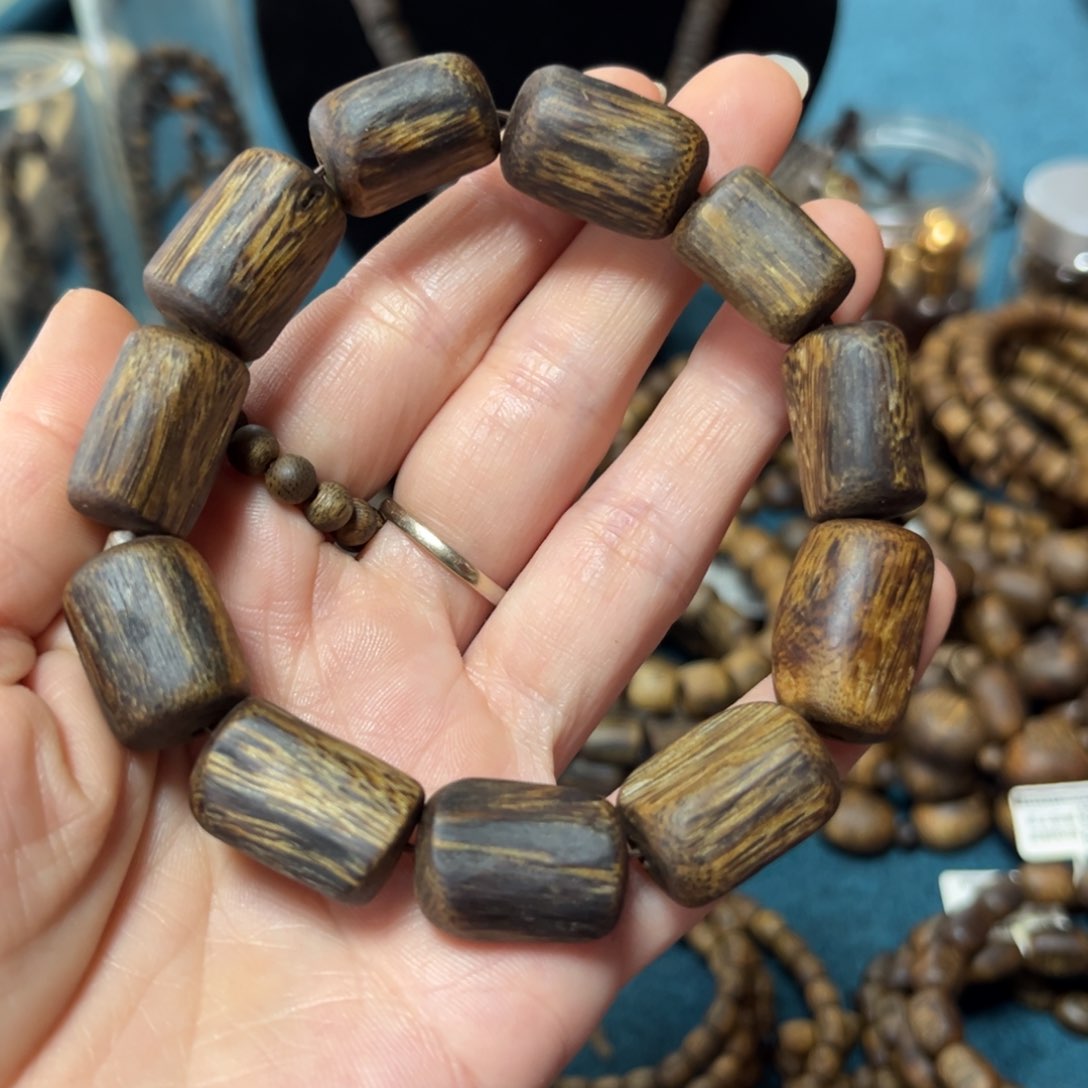 沉香手串R**n红骨凹身卡1.4-21克多样性发货一条