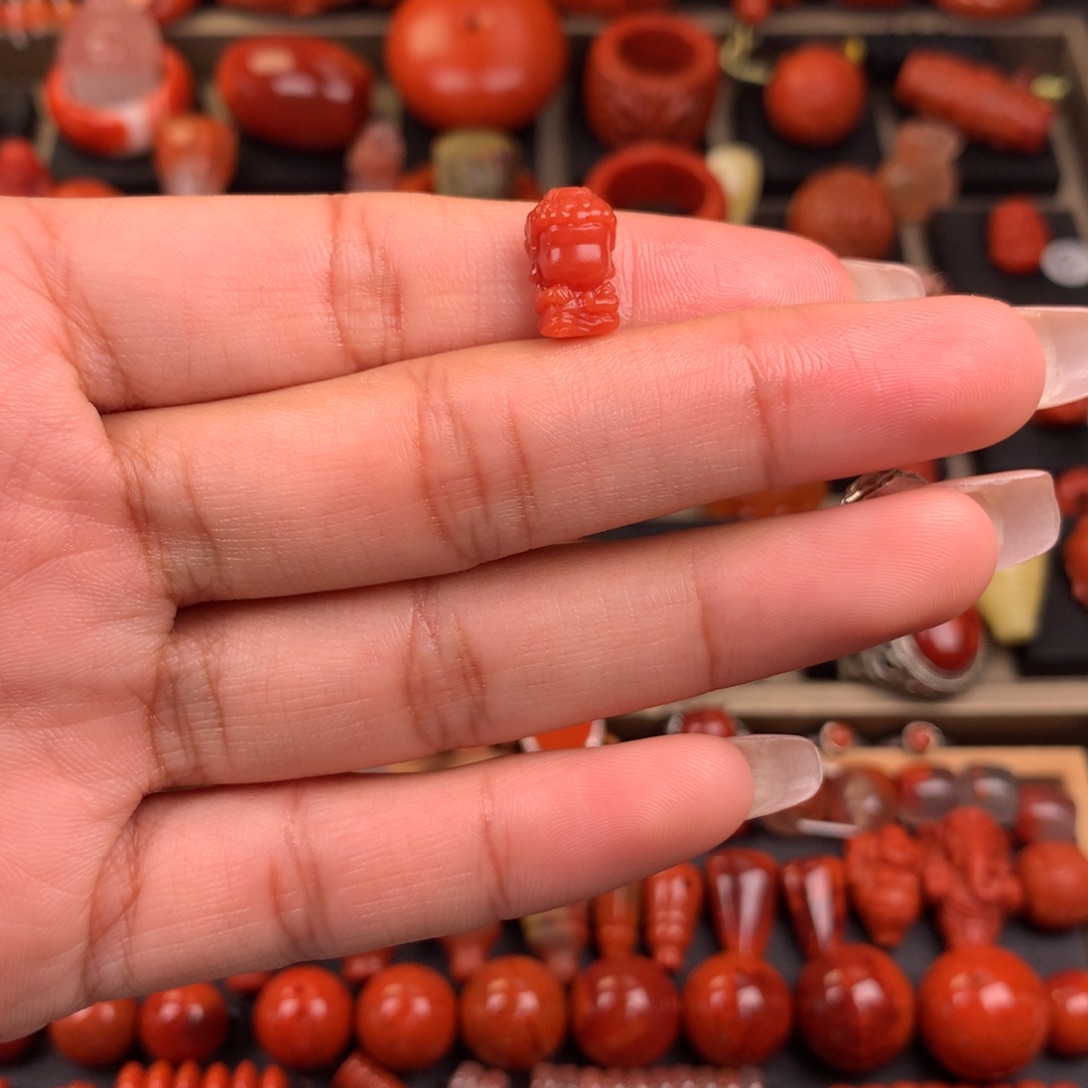 南红玛瑙未镶嵌无相佛7+