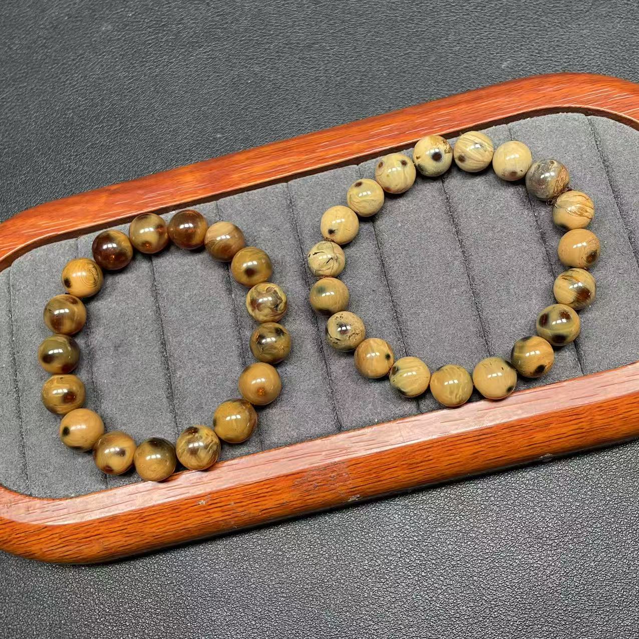 【胖】血溶洞琥珀手串多样性发其一@k