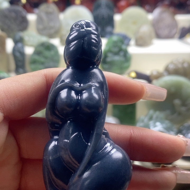 和田玉颈饰未镶嵌