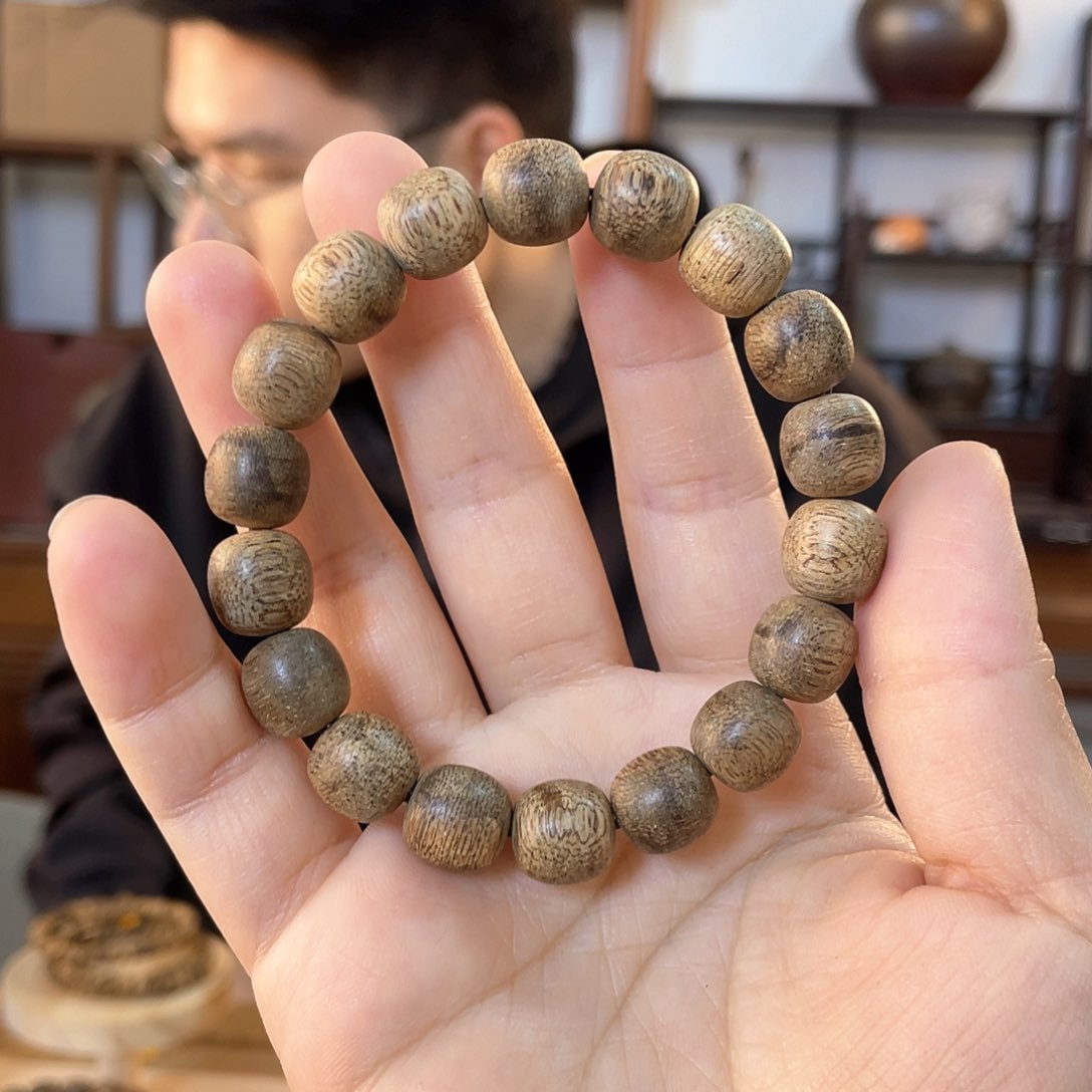 沉香手串柬埔寨11mm,10.49g