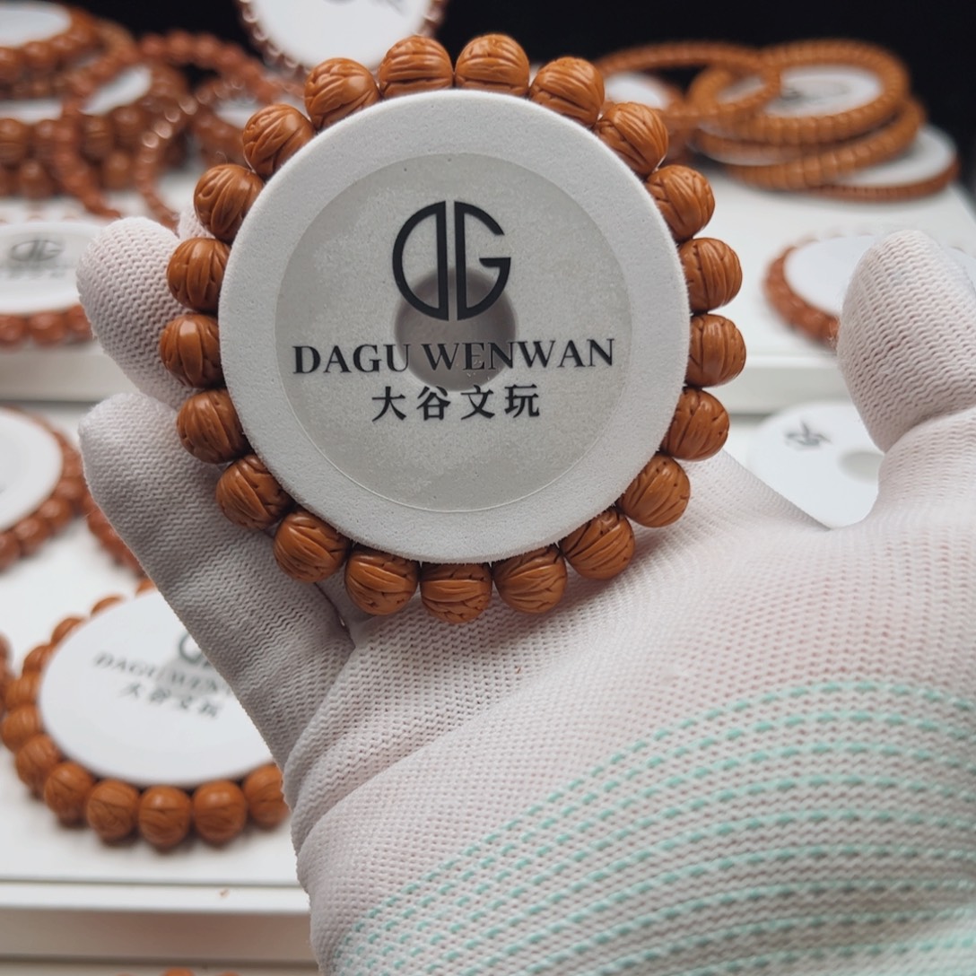 C***n桃核吊坠桃核手串