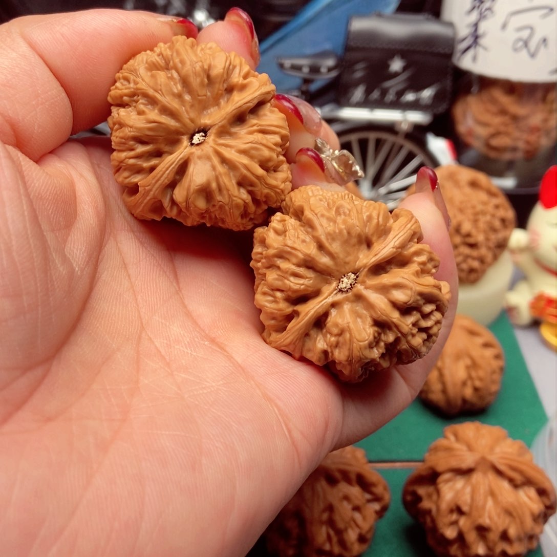 文玩核桃吊坠平谷粗筋37已打底