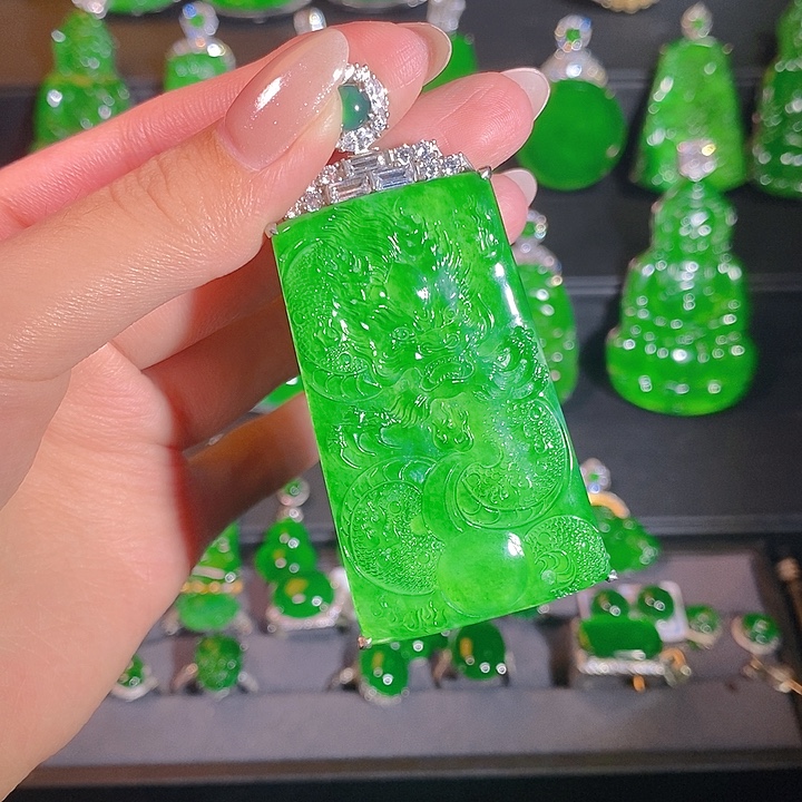 翡翠银S925镶嵌颈饰