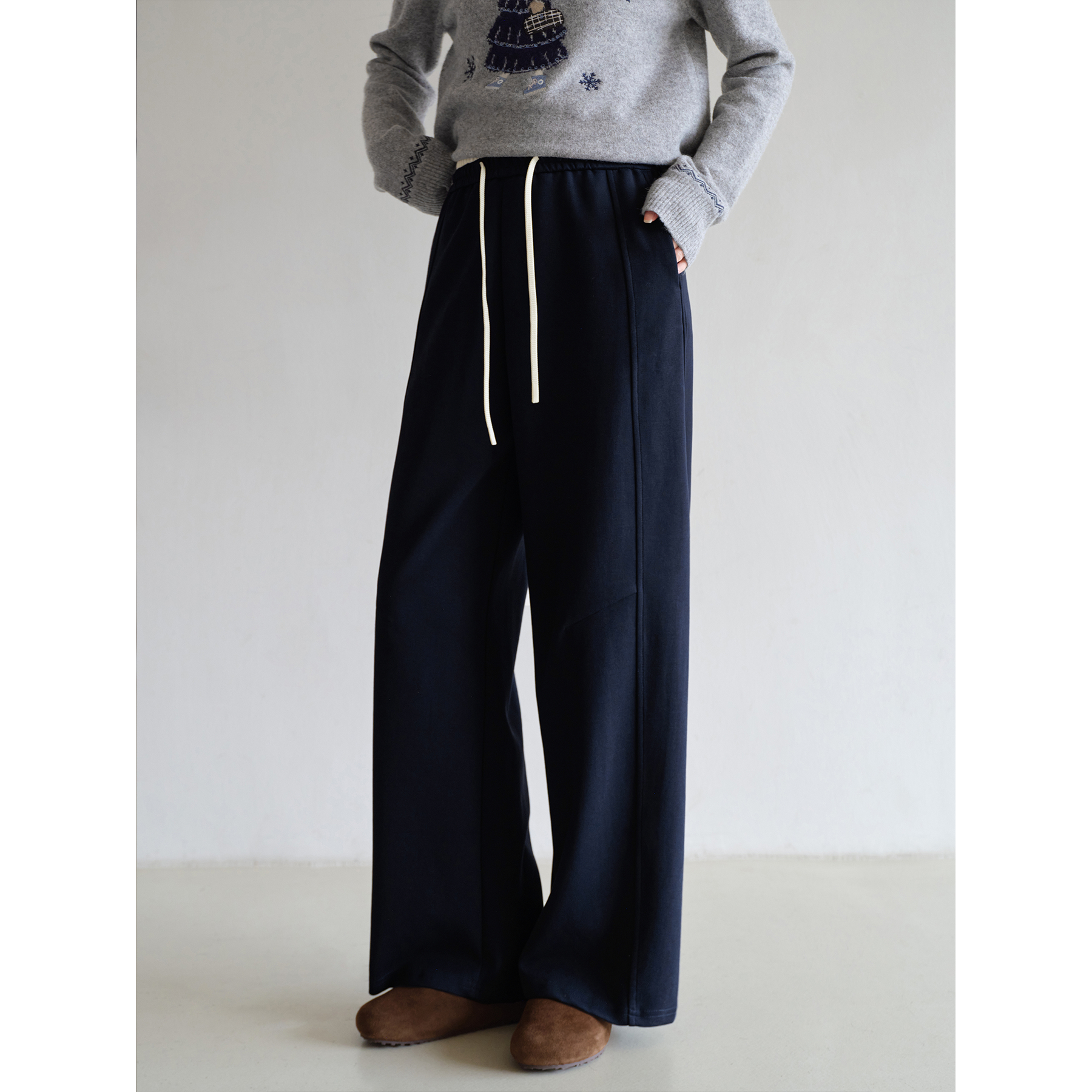 爱蔷薇大码秋季直筒休闲裤女2025新款宽松慵懒风阔腿卫裤GT79140