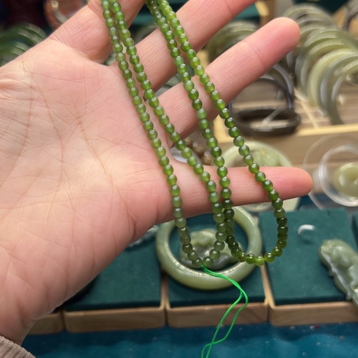 和田玉颈饰未镶嵌碧玉卡4