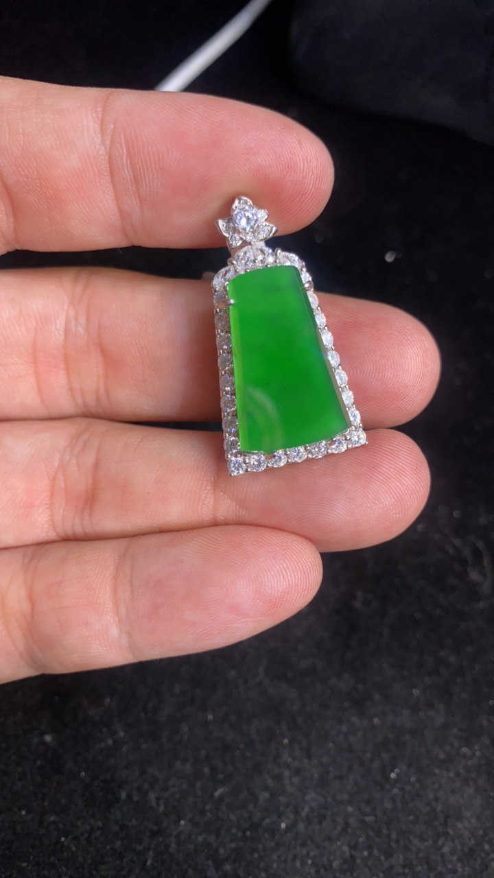 天然A货无事牌吊坠