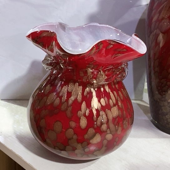 琉璃花瓶高28厘米口径10厘米