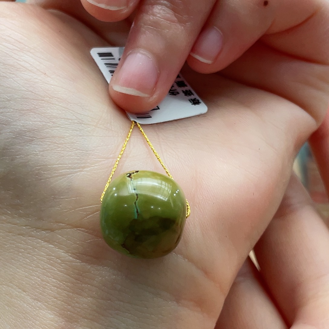 绿松石颈饰未镶嵌