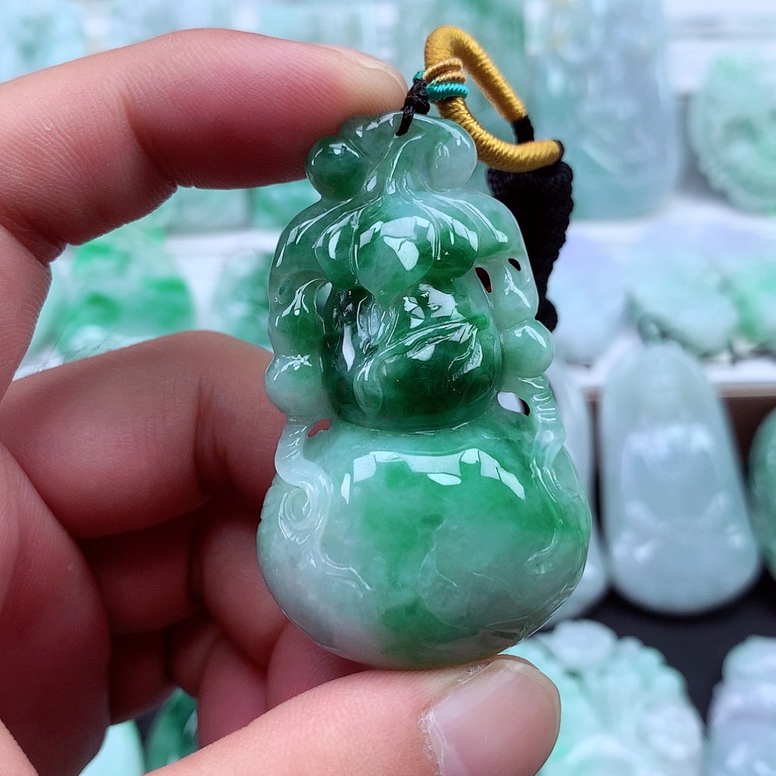 翡翠未镶嵌颈饰翡翠吊坠