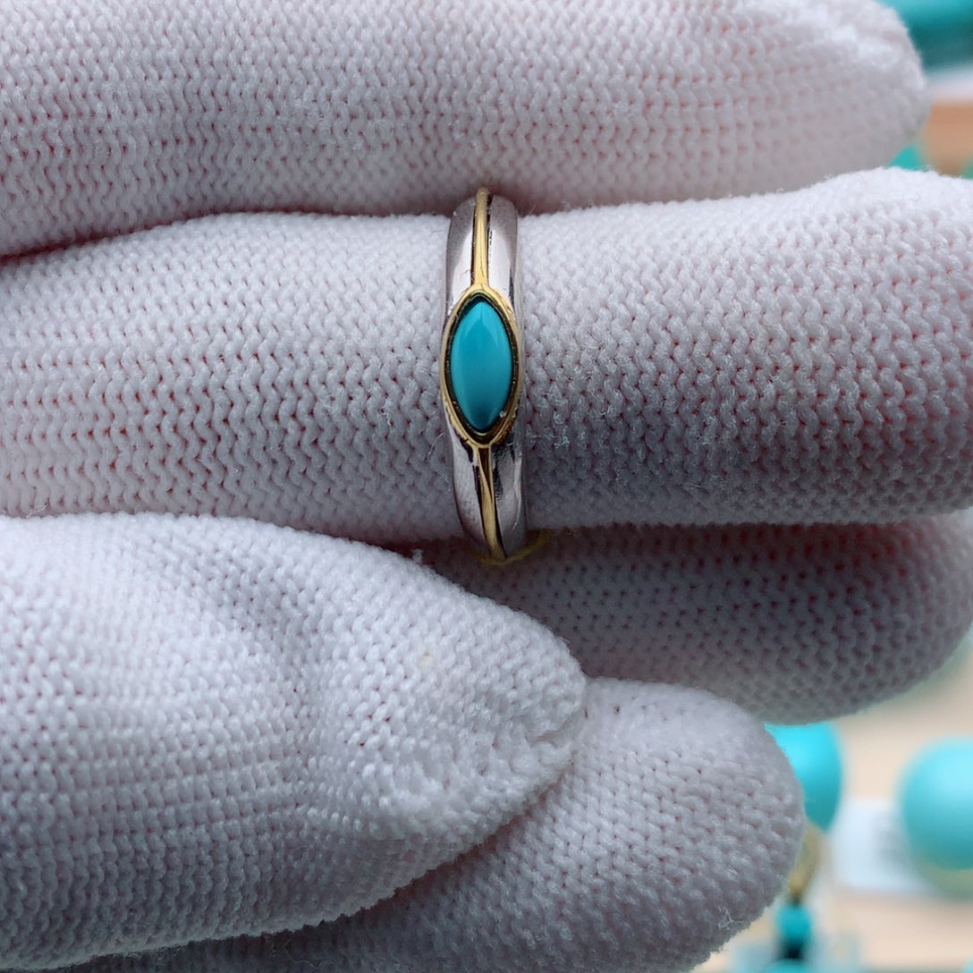 绿松石颈饰未镶嵌