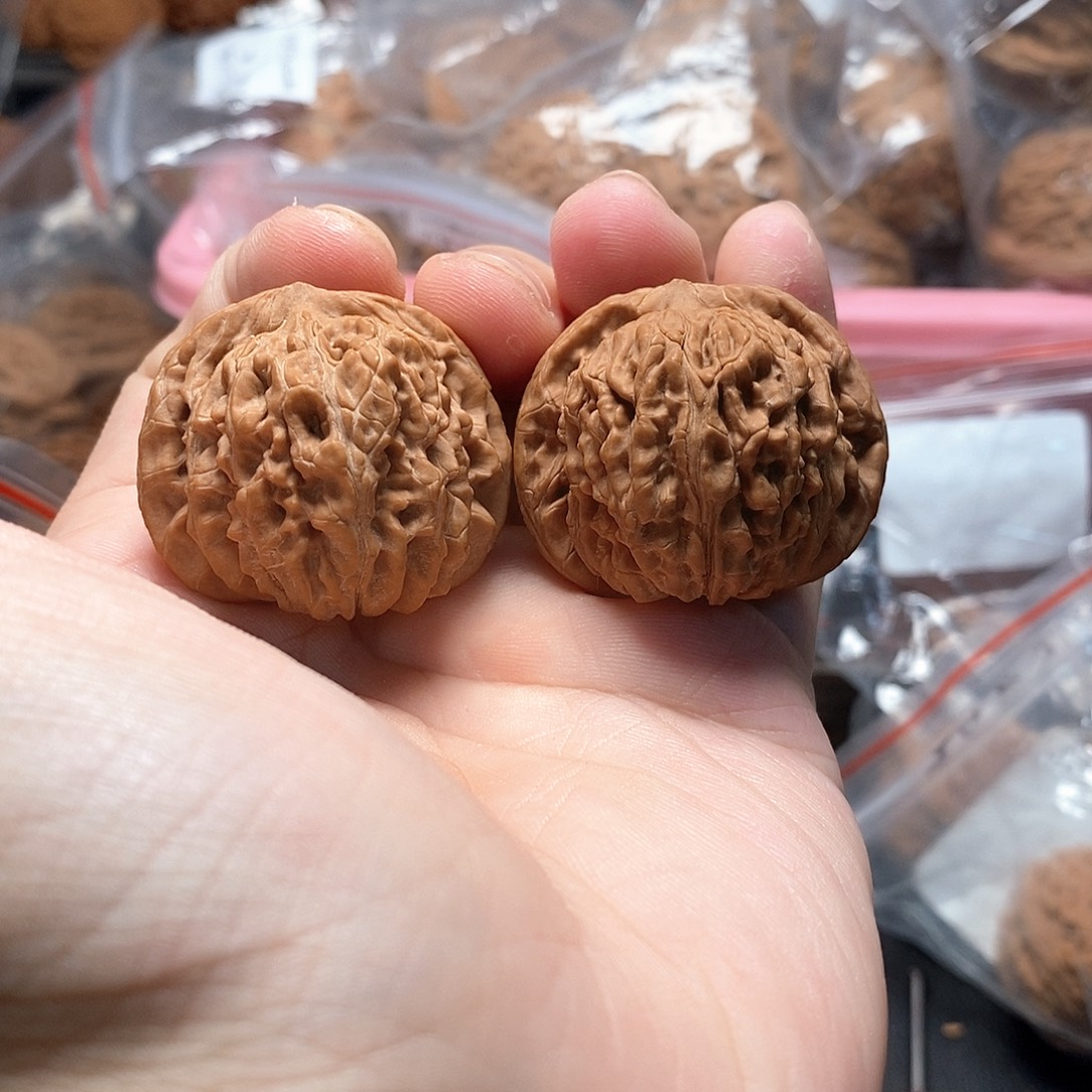 1文玩核桃蓟县四座楼36-249