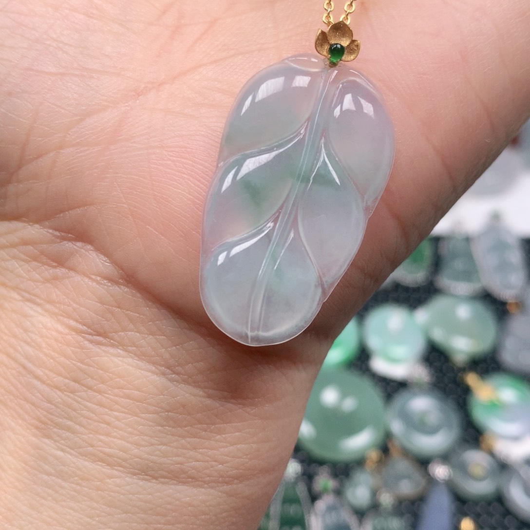 【闪购商品】翡翠吊坠(不含链)18K金镶嵌