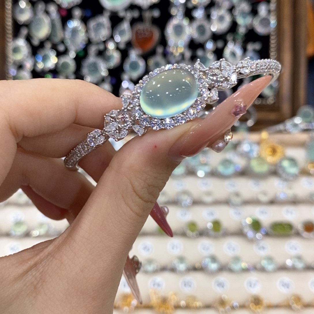 蛇纹石玉银S925镶嵌手镯l***学