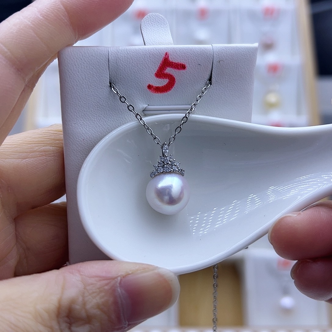 淡水珍珠吊坠(赠链)银S925镶嵌
