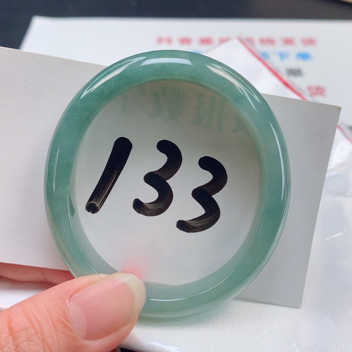 翡翠手镯未镶嵌正