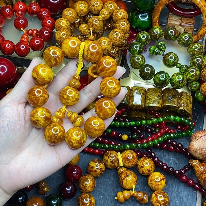 松木琥珀木文玩手串