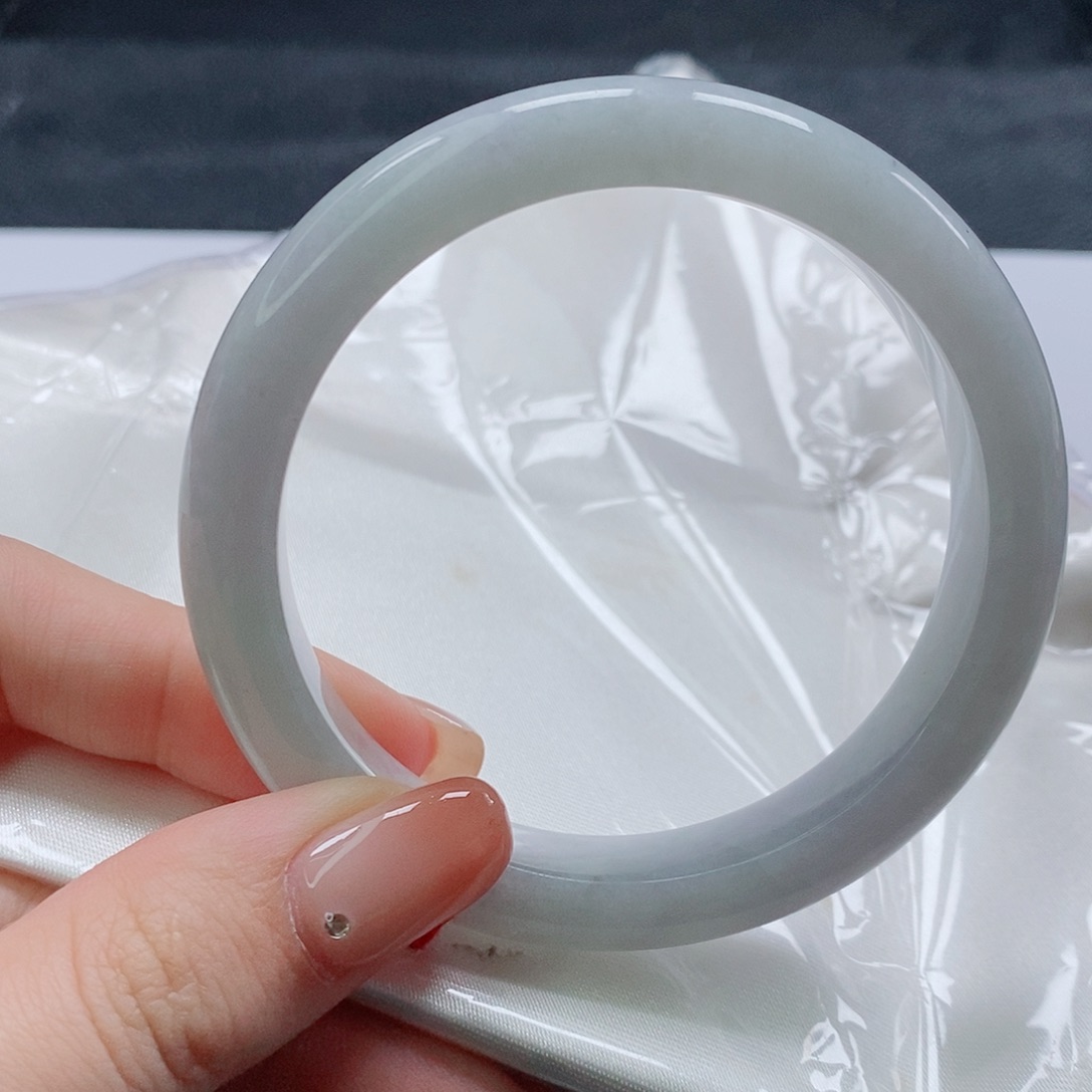 【闪购商品】未镶嵌手镯翡翠441号