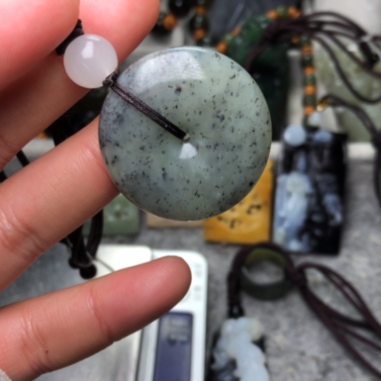 和田玉挂件未镶嵌