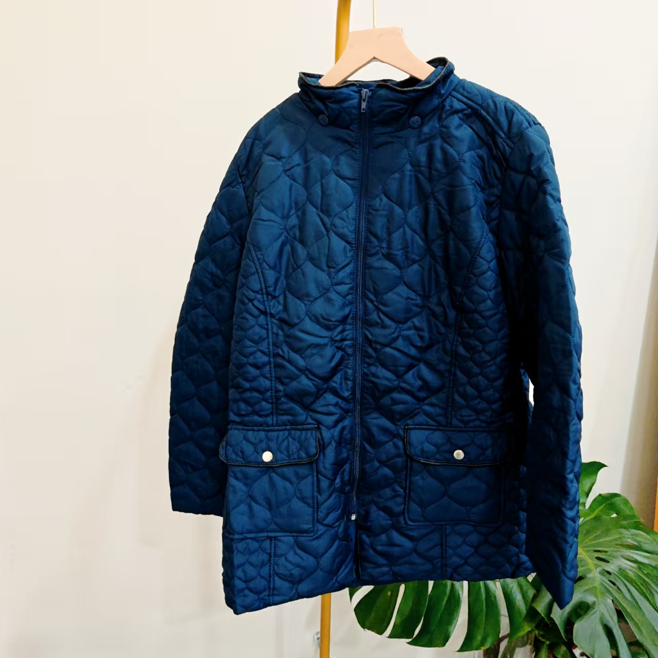 时尚百搭外套Q040