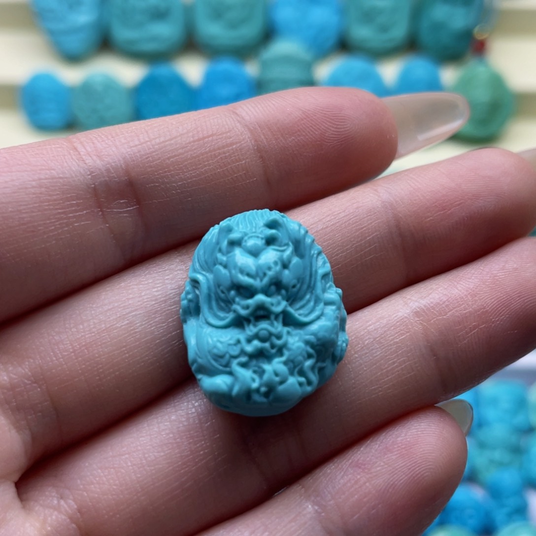 绿松石雕刻未镶嵌