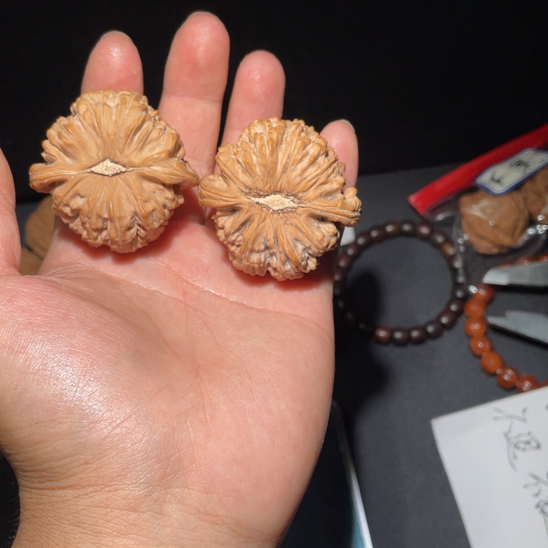 文玩核桃把件至**道核桃