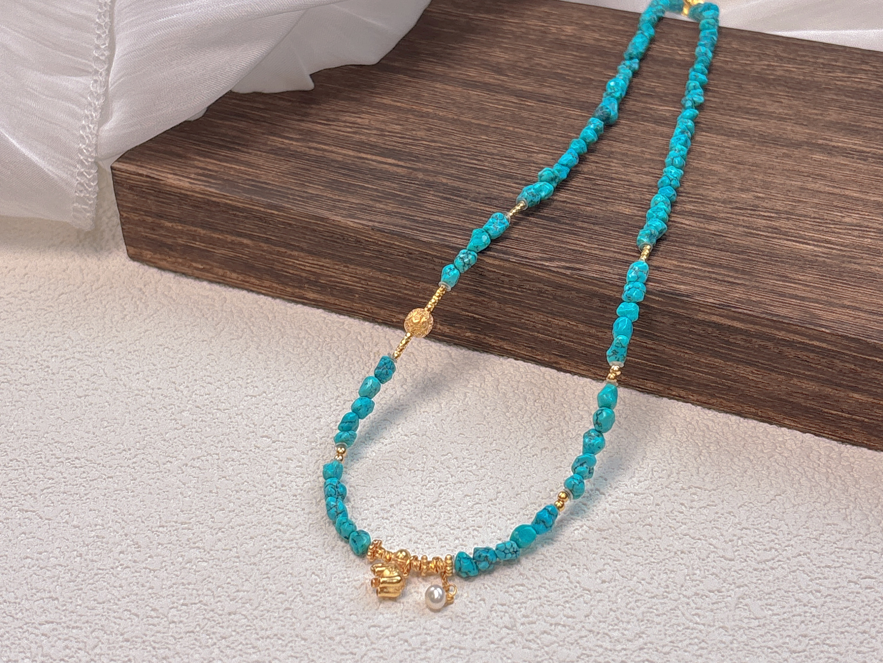 湖北天然原矿绿松石云盖寺随型项链