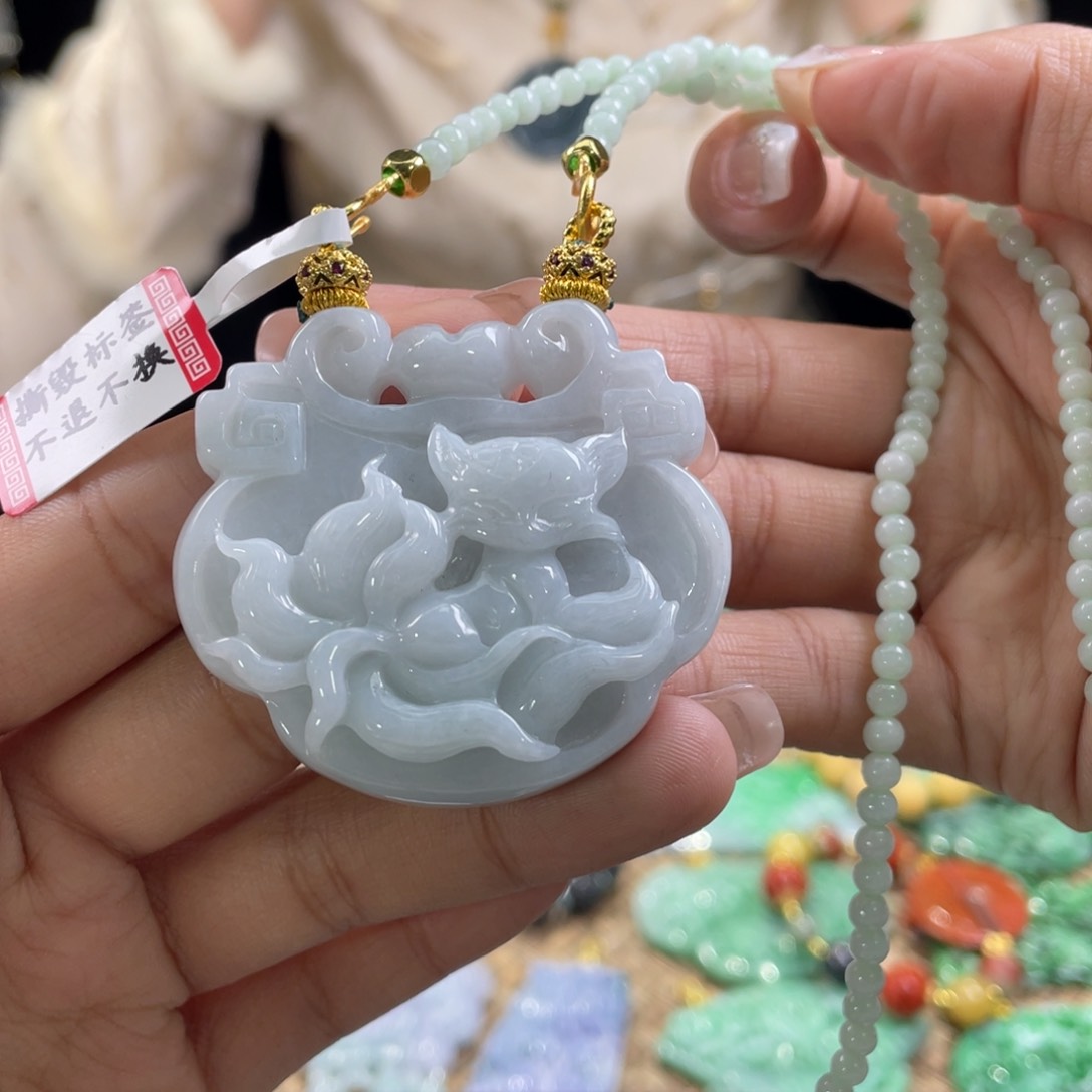 翡翠颈饰未镶嵌代编织
