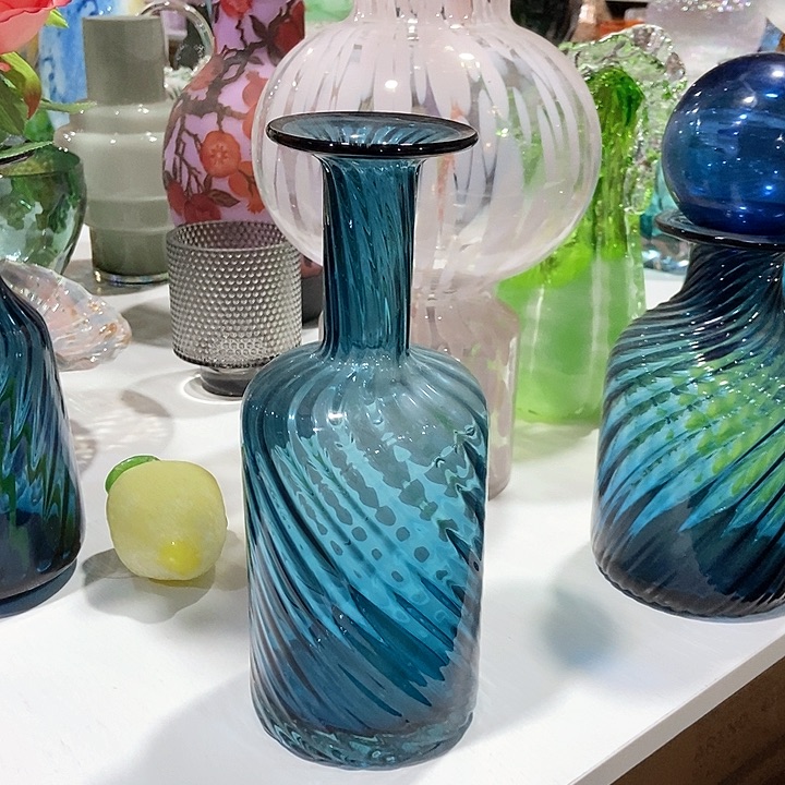 琉璃高26厘米花瓶