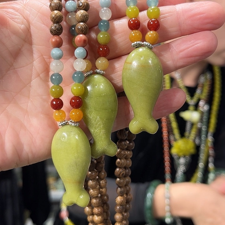 颈饰未镶嵌和田玉