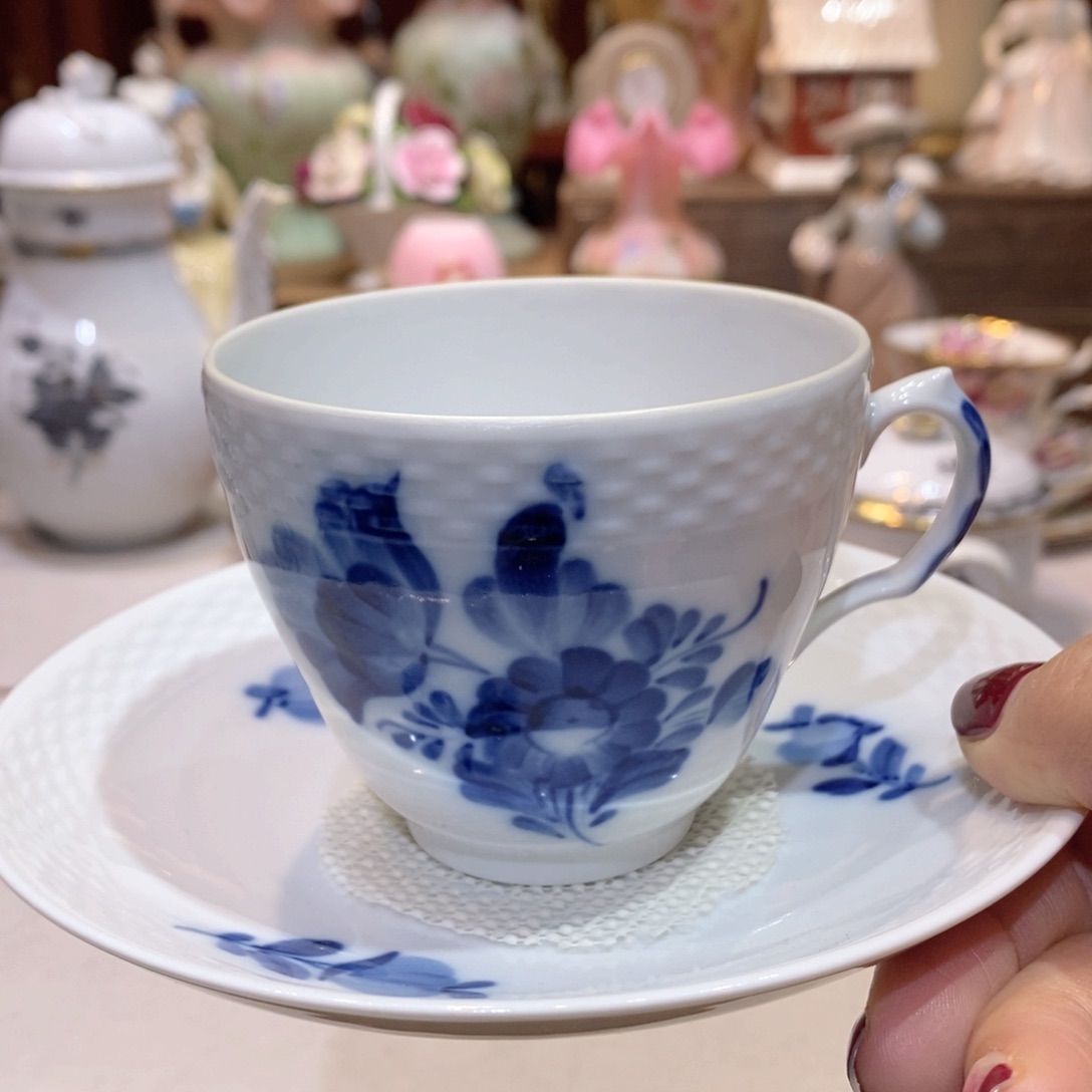 瓷片美呀呀呀呀呀呀